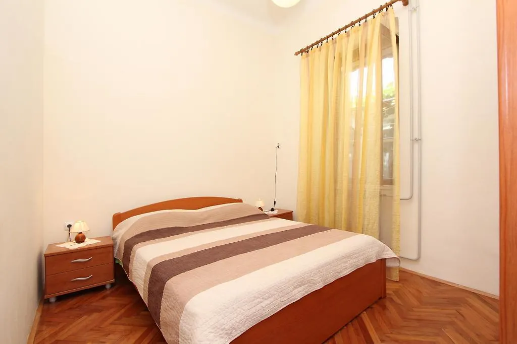 Apartment Riki Rovinj 0*,
