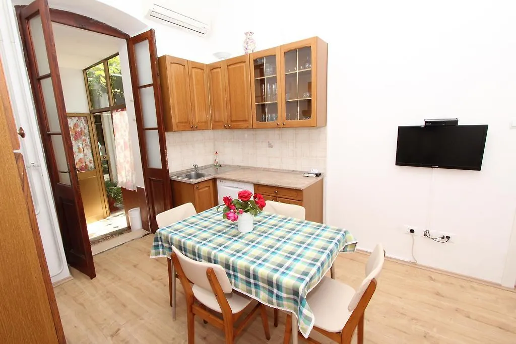 Apartment Riki Rovinj